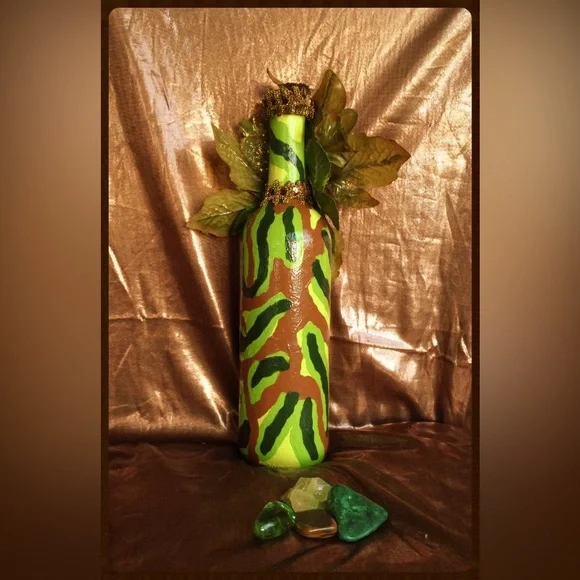 Hand Crafted Eternal Tree Gypsy Bottle Nature Vibes (Glass Bottle) - Picture 12 of 15